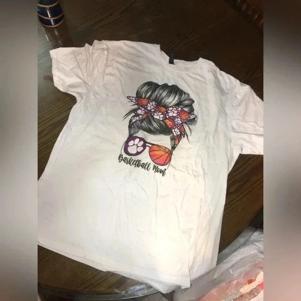 Basketball mom cotton tshirt XL like new​​​